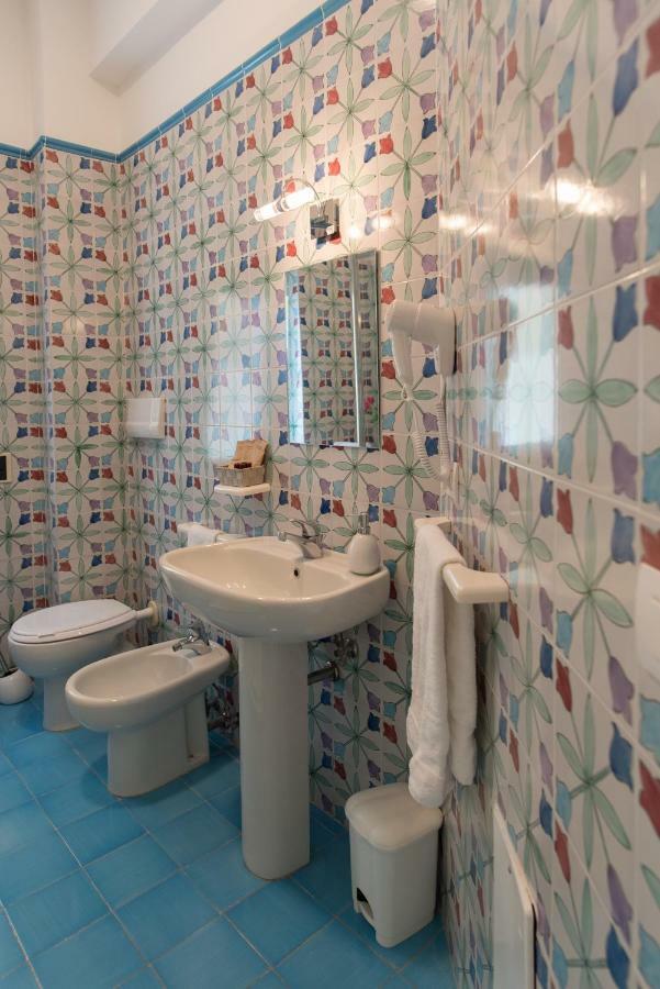 Dulce Mare Apartment ซาแลร์โน ภายนอก รูปภาพ