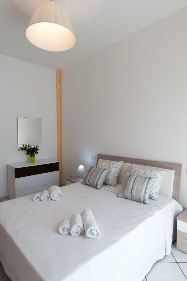 Dulce Mare Apartment ซาแลร์โน ภายนอก รูปภาพ
