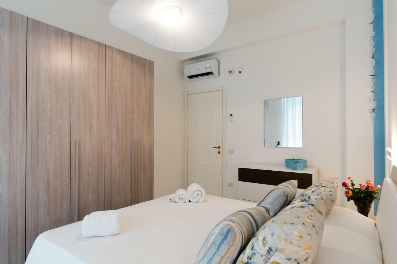 Dulce Mare Apartment ซาแลร์โน ภายนอก รูปภาพ