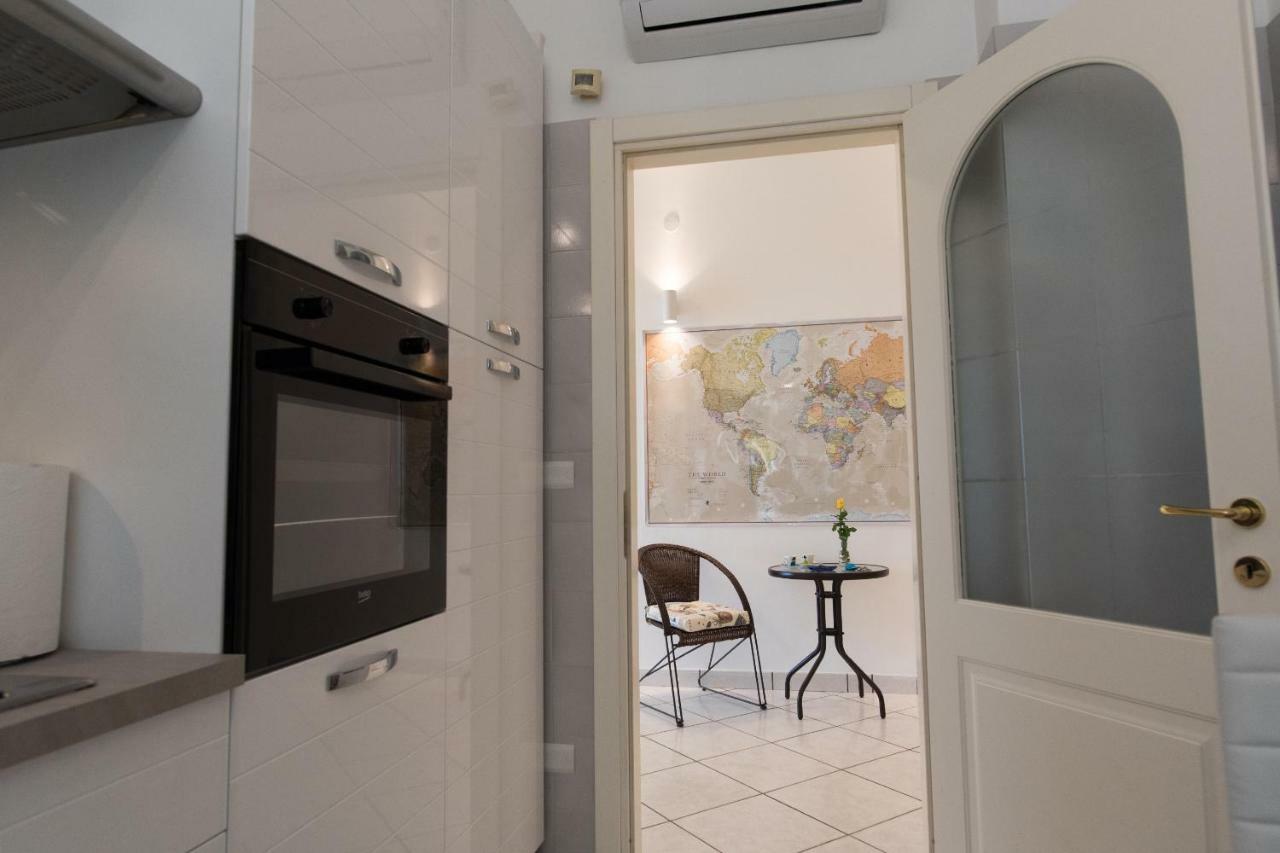 Dulce Mare Apartment ซาแลร์โน ภายนอก รูปภาพ