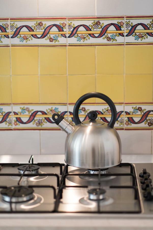 Dulce Mare Apartment ซาแลร์โน ภายนอก รูปภาพ
